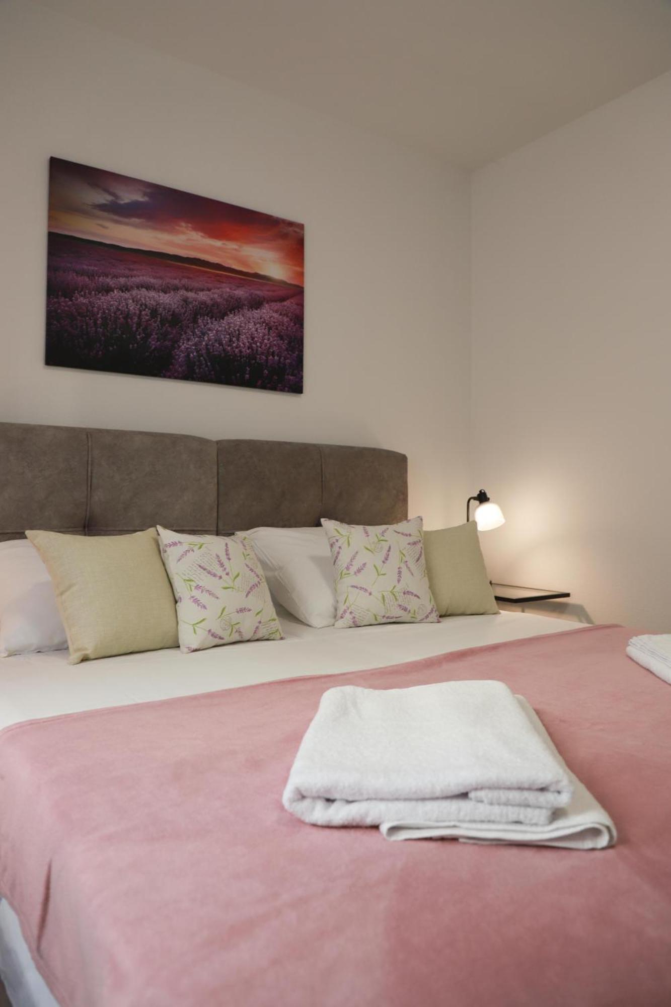 Holiday Apartments Ivano & Leo - Private Parking Zadar Exteriér fotografie