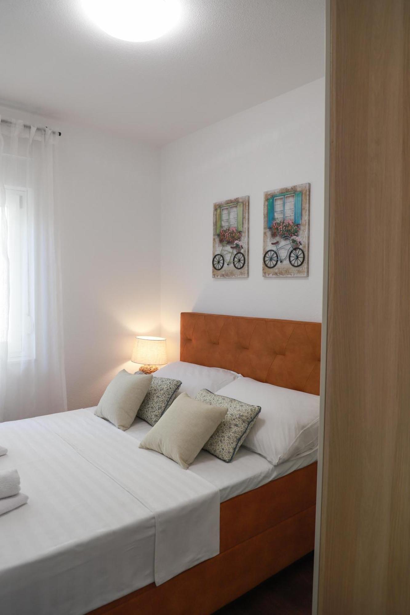 Holiday Apartments Ivano & Leo - Private Parking Zadar Exteriér fotografie