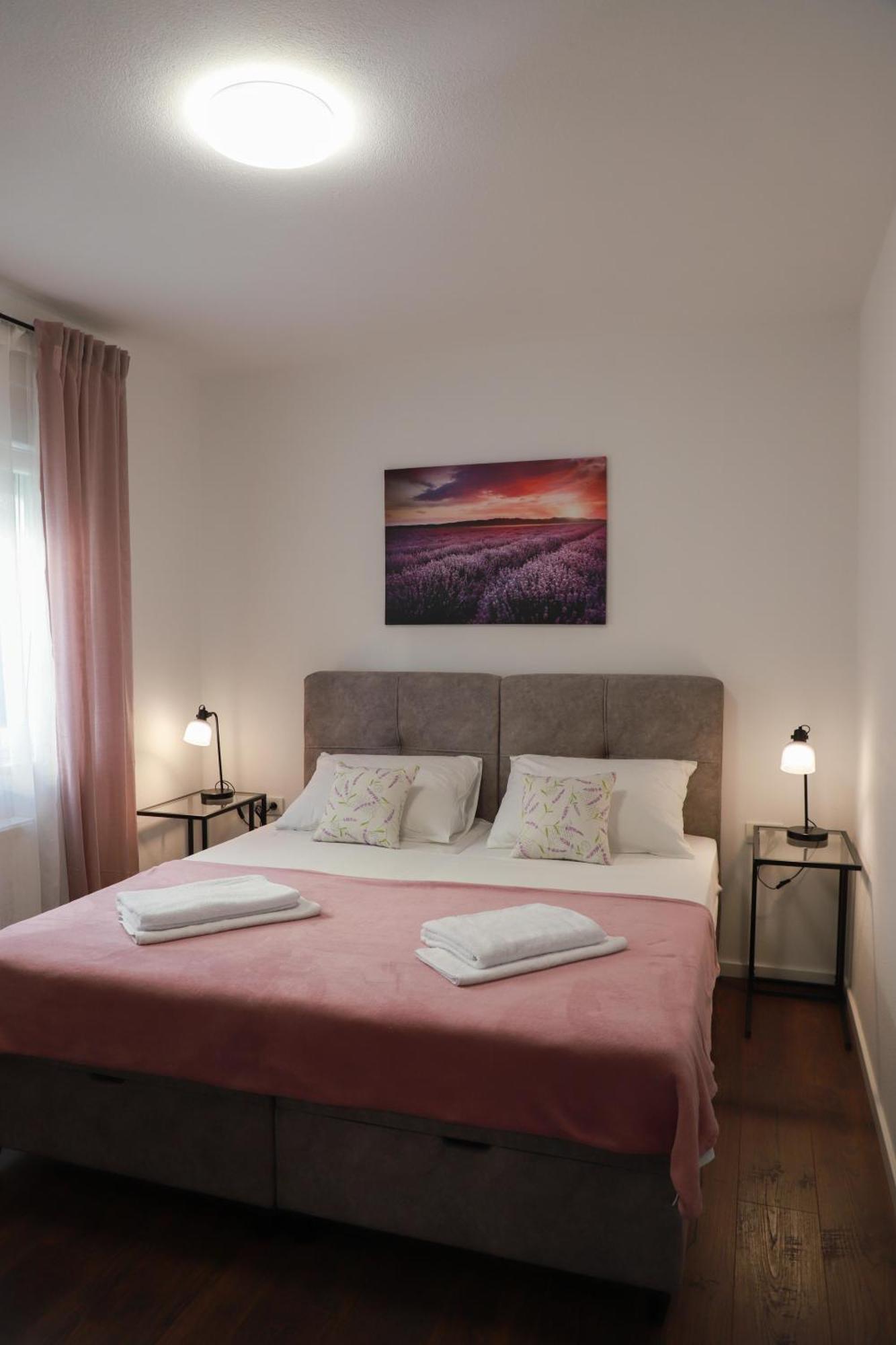 Holiday Apartments Ivano & Leo - Private Parking Zadar Exteriér fotografie