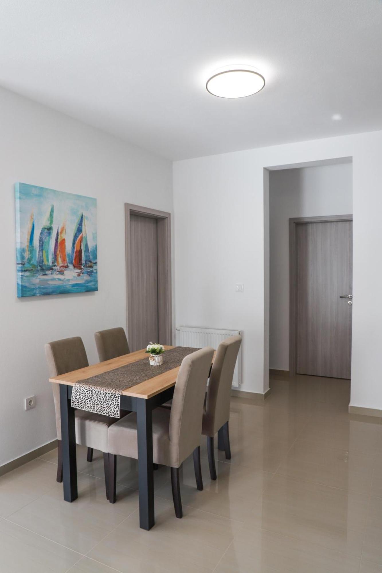 Holiday Apartments Ivano & Leo - Private Parking Zadar Exteriér fotografie