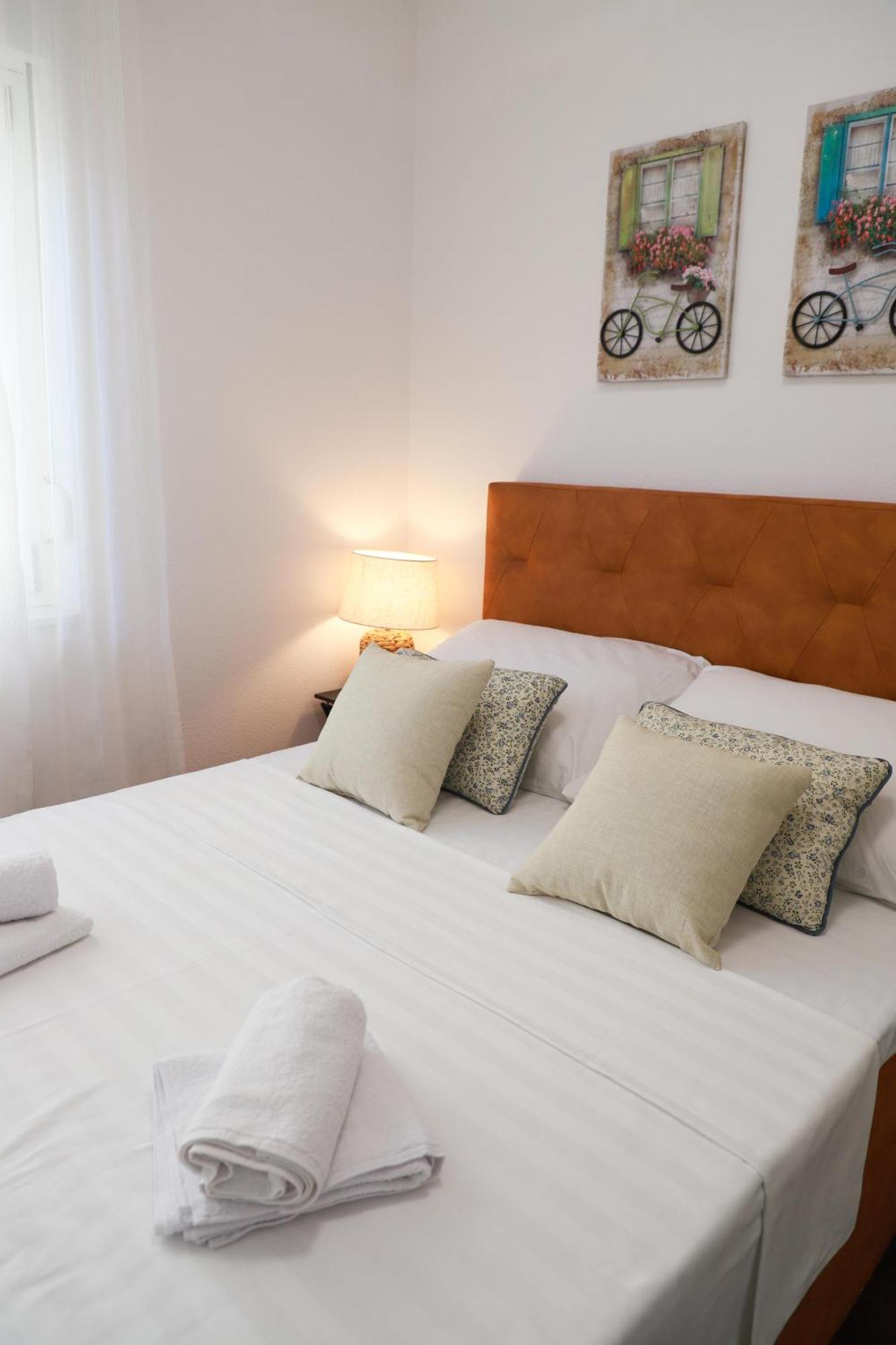 Holiday Apartments Ivano & Leo - Private Parking Zadar Exteriér fotografie