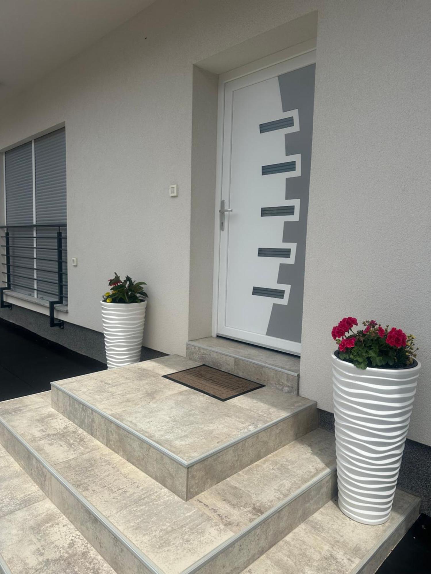 Holiday Apartments Ivano & Leo - Private Parking Zadar Exteriér fotografie
